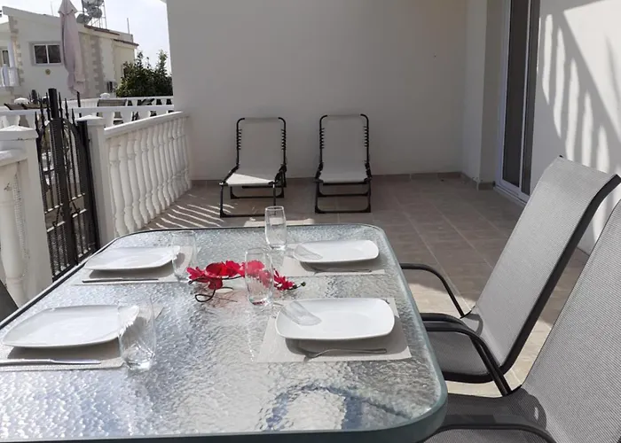 Luxury Cozy Near Nissi Lejlighed