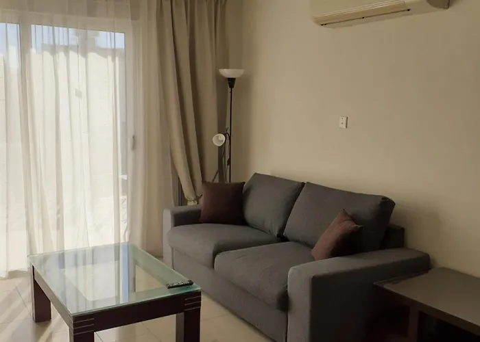 Luxury Cozy Near Nissi 아파트